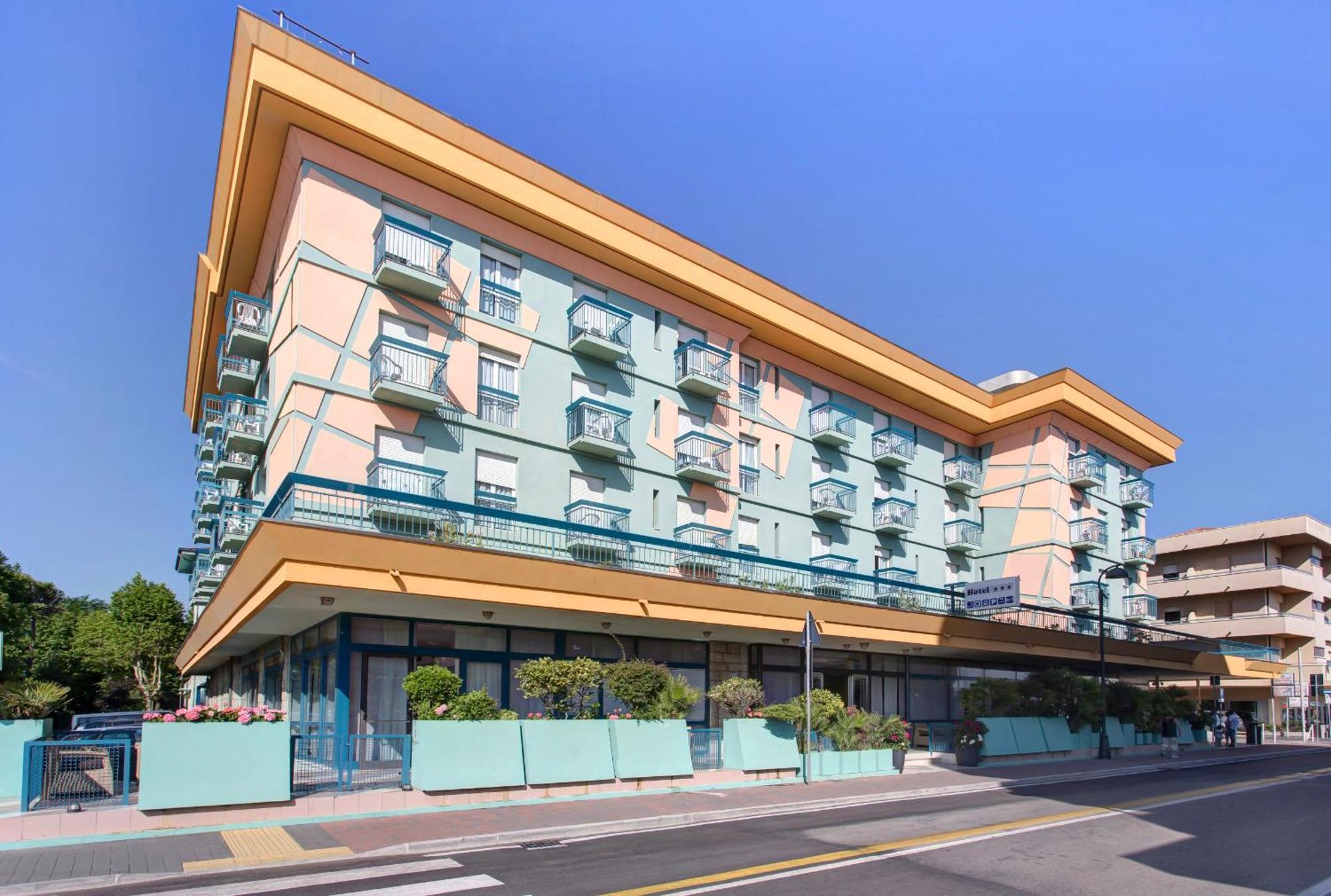 Big Family Hotel Bellaria-Igea Marina Eksteriør billede